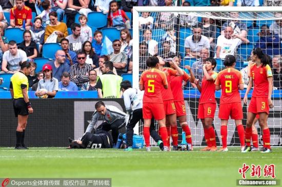资料图：在与西班牙的比赛中，彭诗梦的神奇发挥力保球门不失，在淘汰赛阶段，她能延续神奇发挥吗？图片来源：Osports全体育图片社