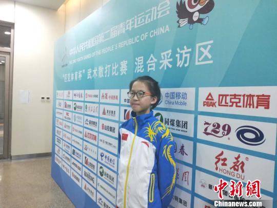来自江西省鹰潭市少年儿童体育学校的运动员饶天瑜。　杨佩佩 摄