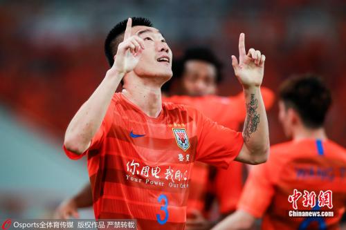 替补出场的刘军帅一度为鲁能打进反超进球。图片来源：Osports全体育图片社